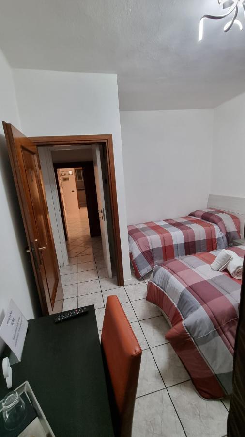 Sweet Home Azzano San Paolo Bagian luar foto